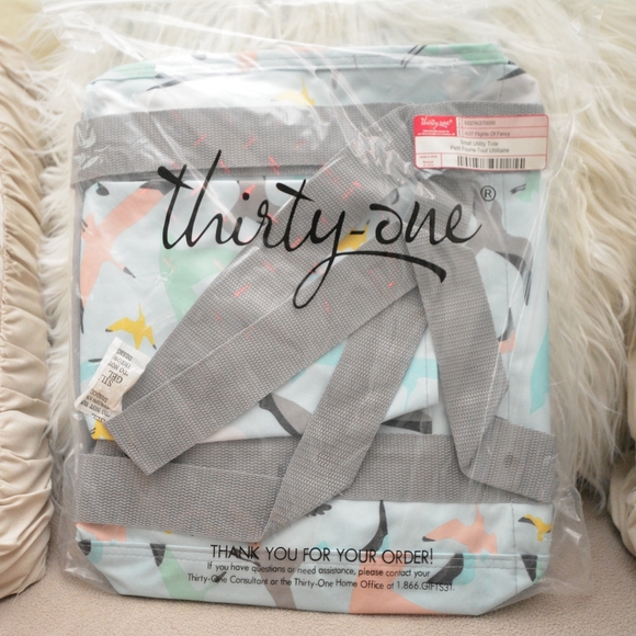 Thirty-One Gifts Flights of Fancy Small Utility Tote - Picture 5 of 5